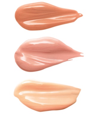 Lancôme сывороткакорректор от пигментных пятен DreamTone 4500 руб. Всего выпущено три вида сыворотки с разным оптическим...