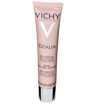BBкрем на основе термальной воды Ideacutealia SPF 25 900 руб. Vichy
