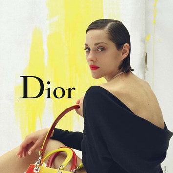 Марион Котийяр в круизной коллекции сумок Lady Dior