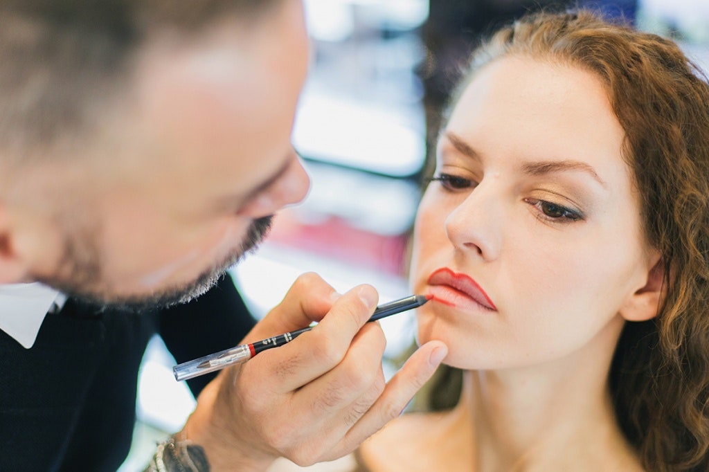Как сделать макияж с акцентом на губы мастеркласс