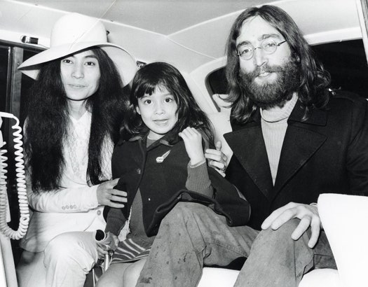 15 цитат Джона Леннона о жизни мире и любви