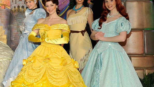Платья диснеевских принцесс будут выставлены на аукцион
