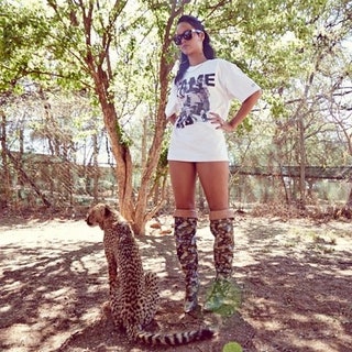 badgalriri — Рианна в зоопарке города Йоханнесбург