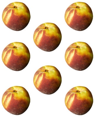 8 персиков