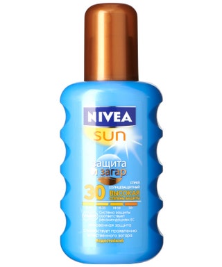 Nivea Sun спрей  «Защита и загар»   507 руб. Довольно  липкий  впитывается долго.  Но все искупает исключительная...