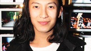 Покупатели подрались за Alexander Wang