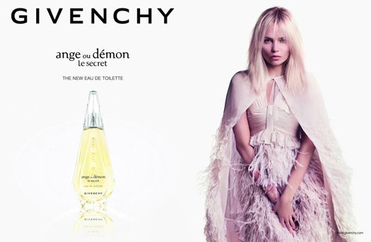 Наташа Поли рекламирует Givenchy