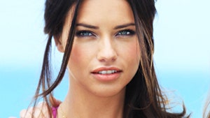 Ангелы Victoria's Secret на церемонии What is Sexy