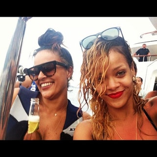 badgalriri — Рианна с подругой