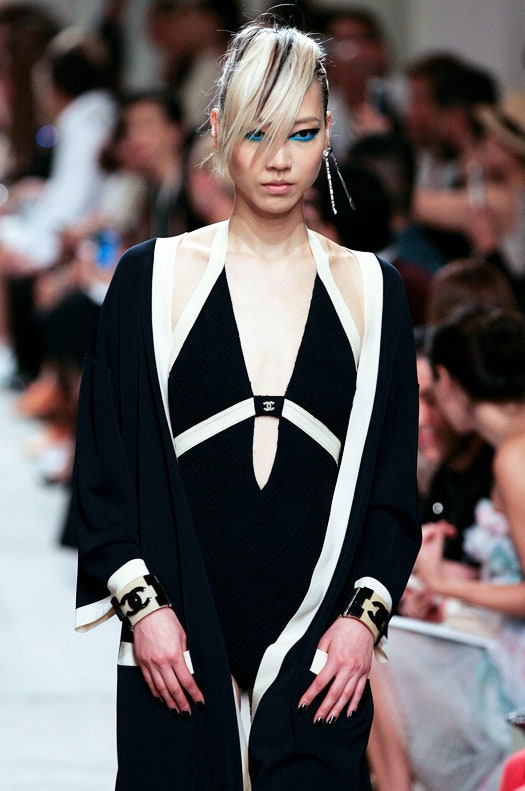 Показ Chanel в Сингапуре