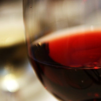 Красное вино уменьшает пользу кардиотренировок