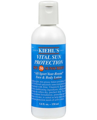 Солнцезащитный лосьон Kiehls Vital Sun Protection SPF 30 спасет от обжигающих лучей солнца