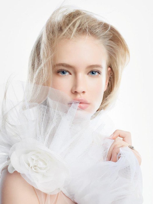 Эмма Ланден в рекламе макияжа Dior