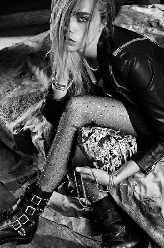 Кара Делавинь — лицо осеннезимнего сезона Saint Laurent Paris