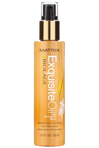 Средства  для волос. Matrix масло Biolage Exquisite Oil 560 руб.  А питательное масло наношу на сухие кончики.