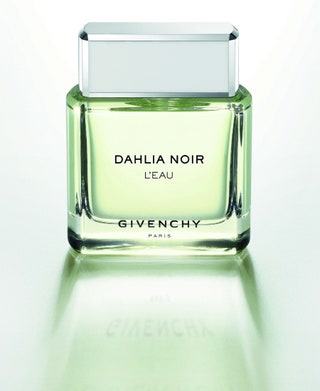Аромат Dahlia Noir L'Eau Givenchy.
