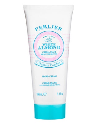 Восстанавливающий крем для рук Absolute Comfort White Almond от Perlier 600 руб. После пользования кремом кожа редактора...