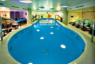Бассейн в Spa by Algotherm на Покровке.