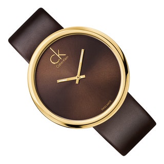 Часы на кожаном  браслете с золотым  напылением  на циферблате  11 200 руб.  cK Watches