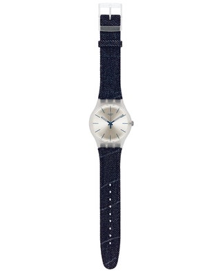 Пластиковые часы на ремешке из денима 2499 руб. Swatch
