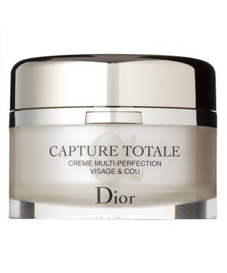 Восстанавливающий крем для нормальной и смешанной кожи Capture Totale MultiPerfection 7300 руб. Dior