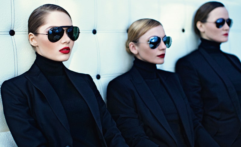 На Маргарите пуловер Zara жакет DSquared2. На Елене пуловер Zara жакет Hugo Boss. На Элен пуловер Zara жакет Stella...