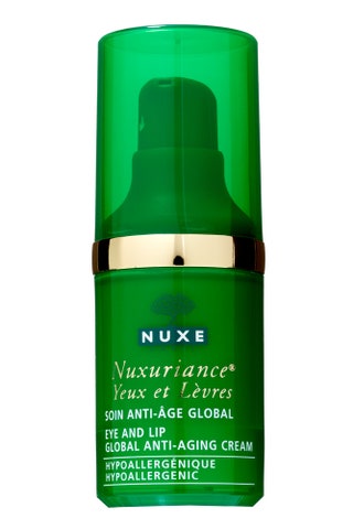 Средства с гиалуроновой  кислотой и кофеином. Nuxe крем для губ  и для кожи вокруг глаз Nuxuriance 1900 руб.