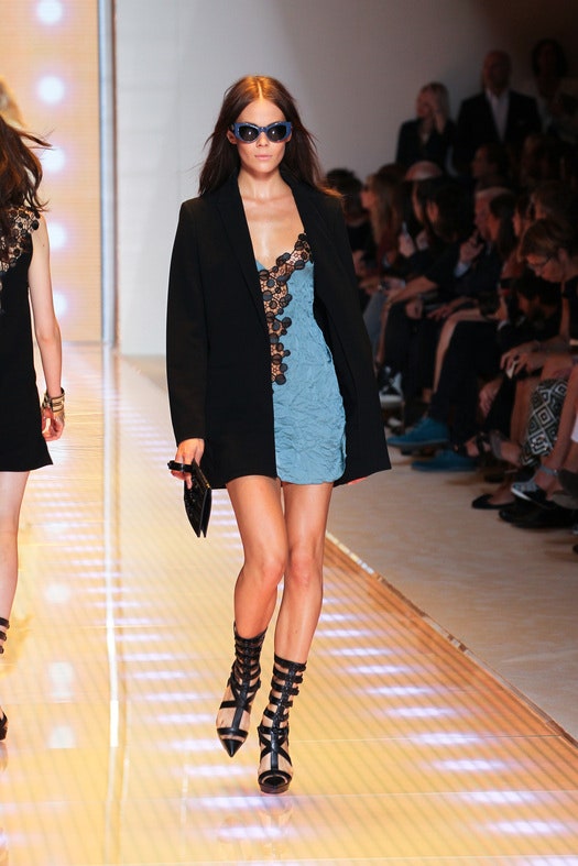 Versace весна 2013
