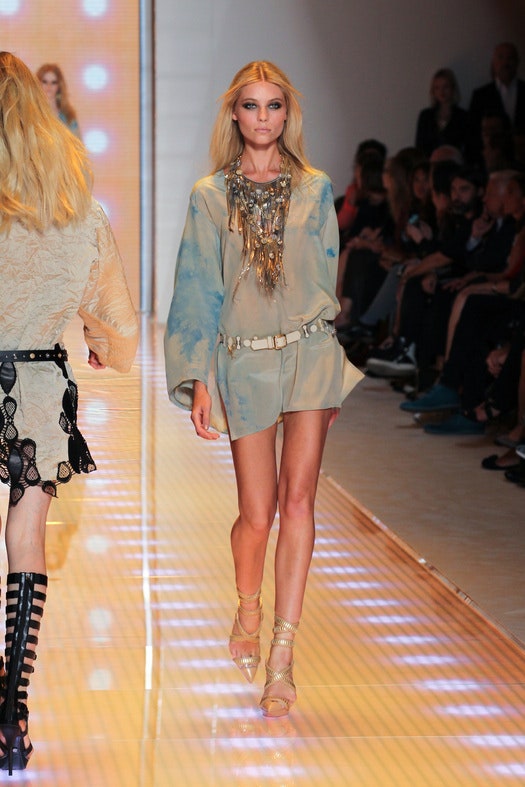 Versace весна 2013