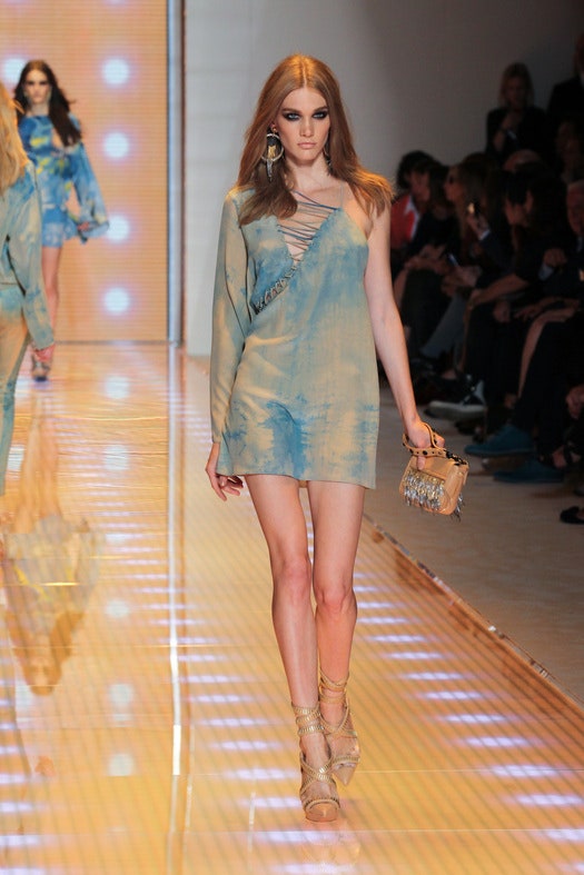 Versace весна 2013