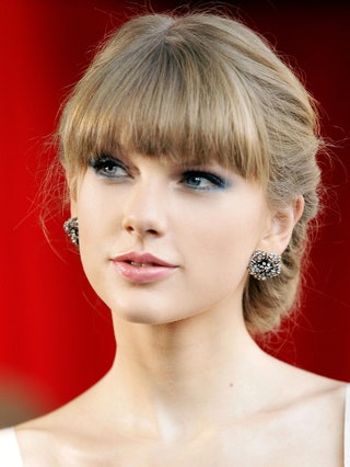 quotДымчатыеquot глаза smoky eyes. Тейлор Свифт на 26й церемонии ARIA Awards 29 ноября 2012 года