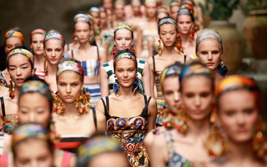 Неделя моды в Милане Dolce  Gabbana Marni Missoni