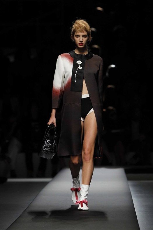 Prada весна 2013