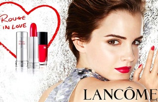 Эмма Уотсон в рекламе коллекции Rouge In Love от Lancôme.