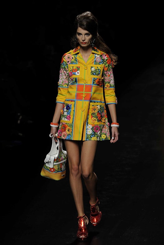 Moschino весна 2013