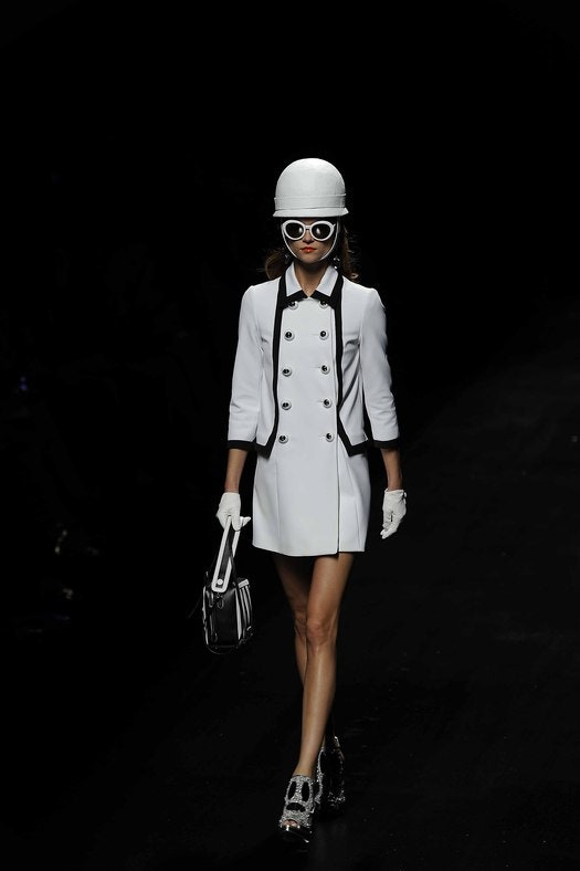 Moschino весна 2013