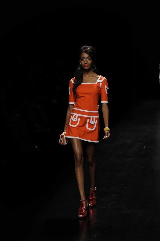 Moschino весна 2013