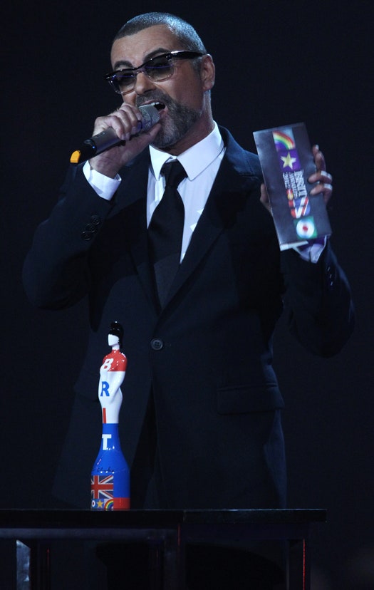 BRIT Awards  2012 победители и шоу