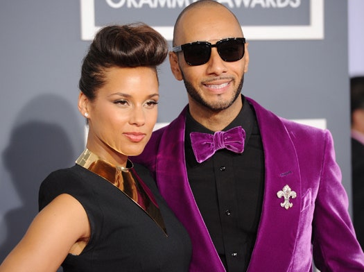 Grammy 2012 красная дорожка