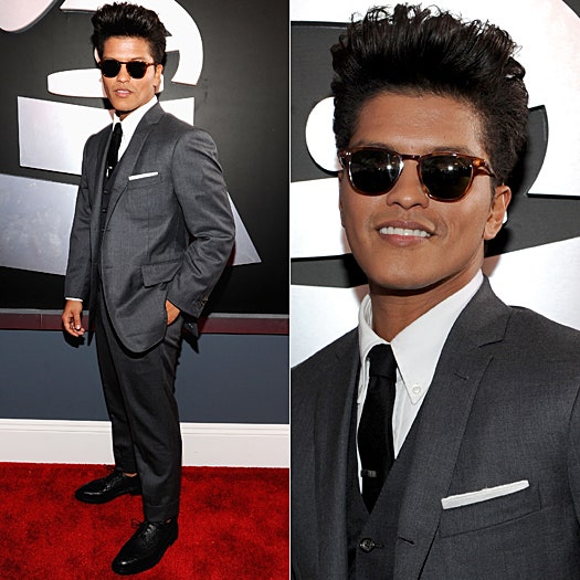 Grammy 2012 красная дорожка