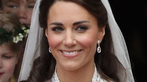 Кейт Миддлтон фото свадебного платья герцогини Кембриджской