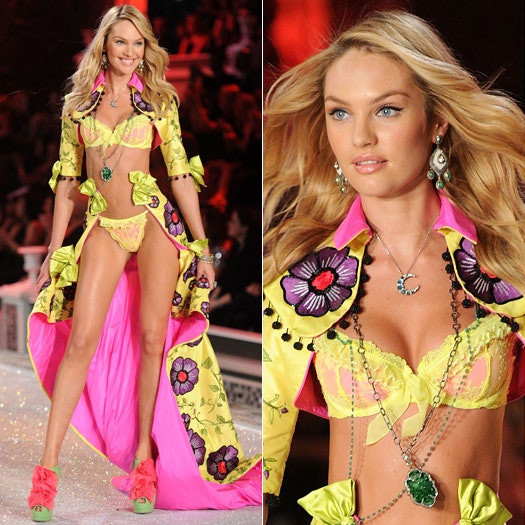 Показ Victoria's Secret2011