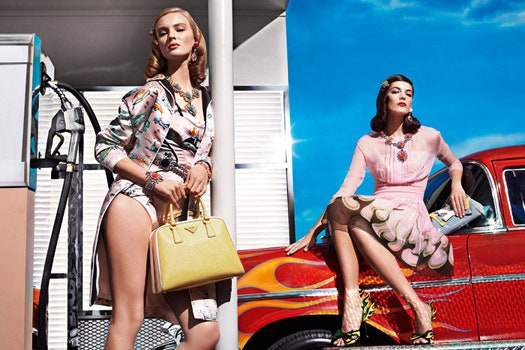 Превью весенней рекламной кампании Prada