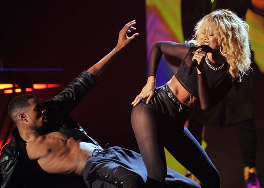 Grammy2012 победители и шоу