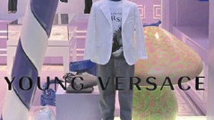 Открылся первый детский бутик Versace