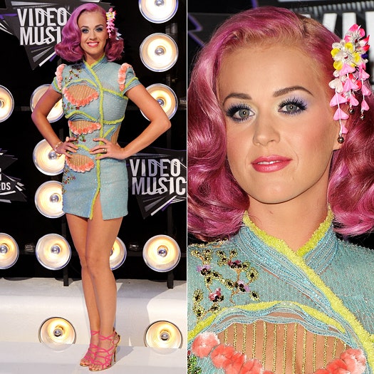 MTV VMA 2011 Красная дорожка