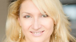 Осветление волос в домашних условиях спреем John Frieda Go Blonder