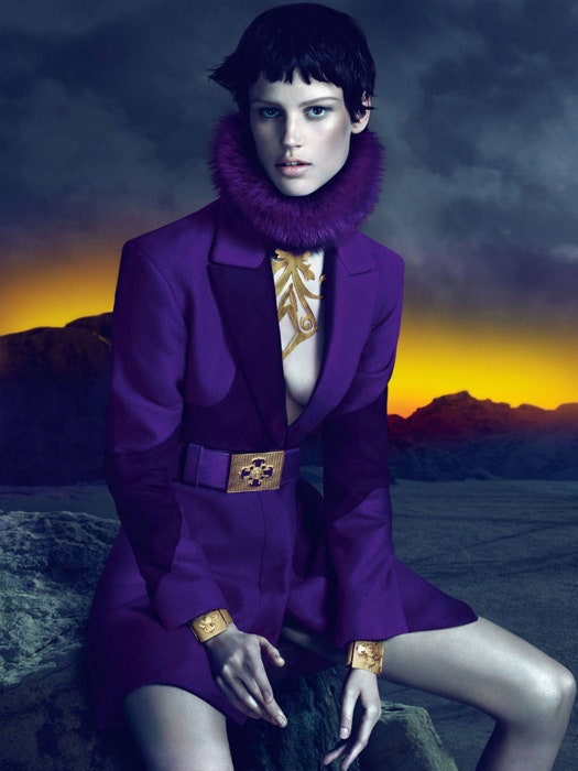 Осенняя рекламная кампания Versace
