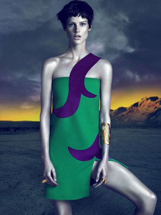 Осенняя рекламная кампания Versace