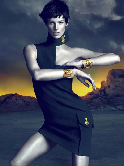 Осенняя рекламная кампания Versace